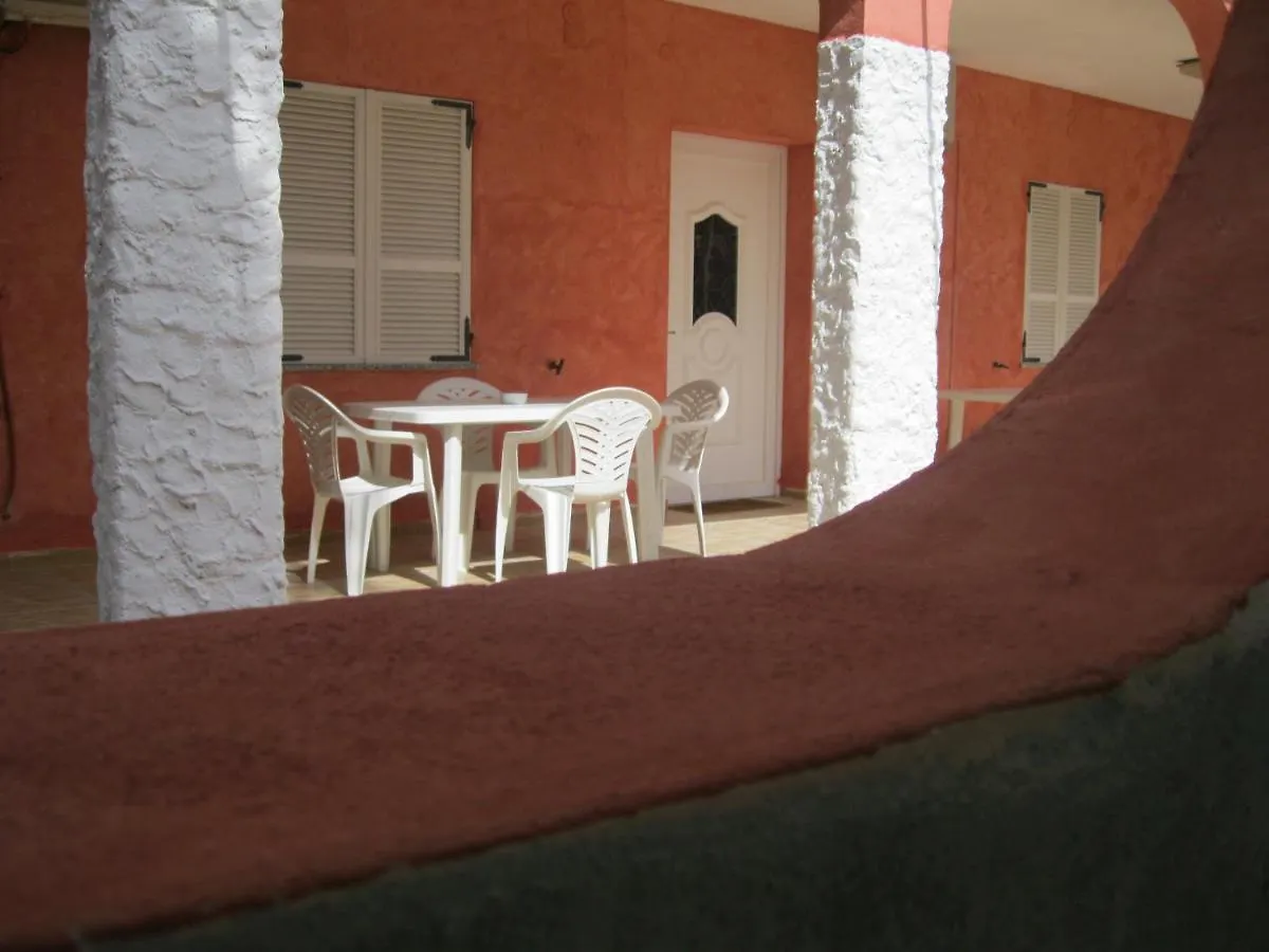 Bed & Breakfast Helios Rooms Quartu SantʼElena